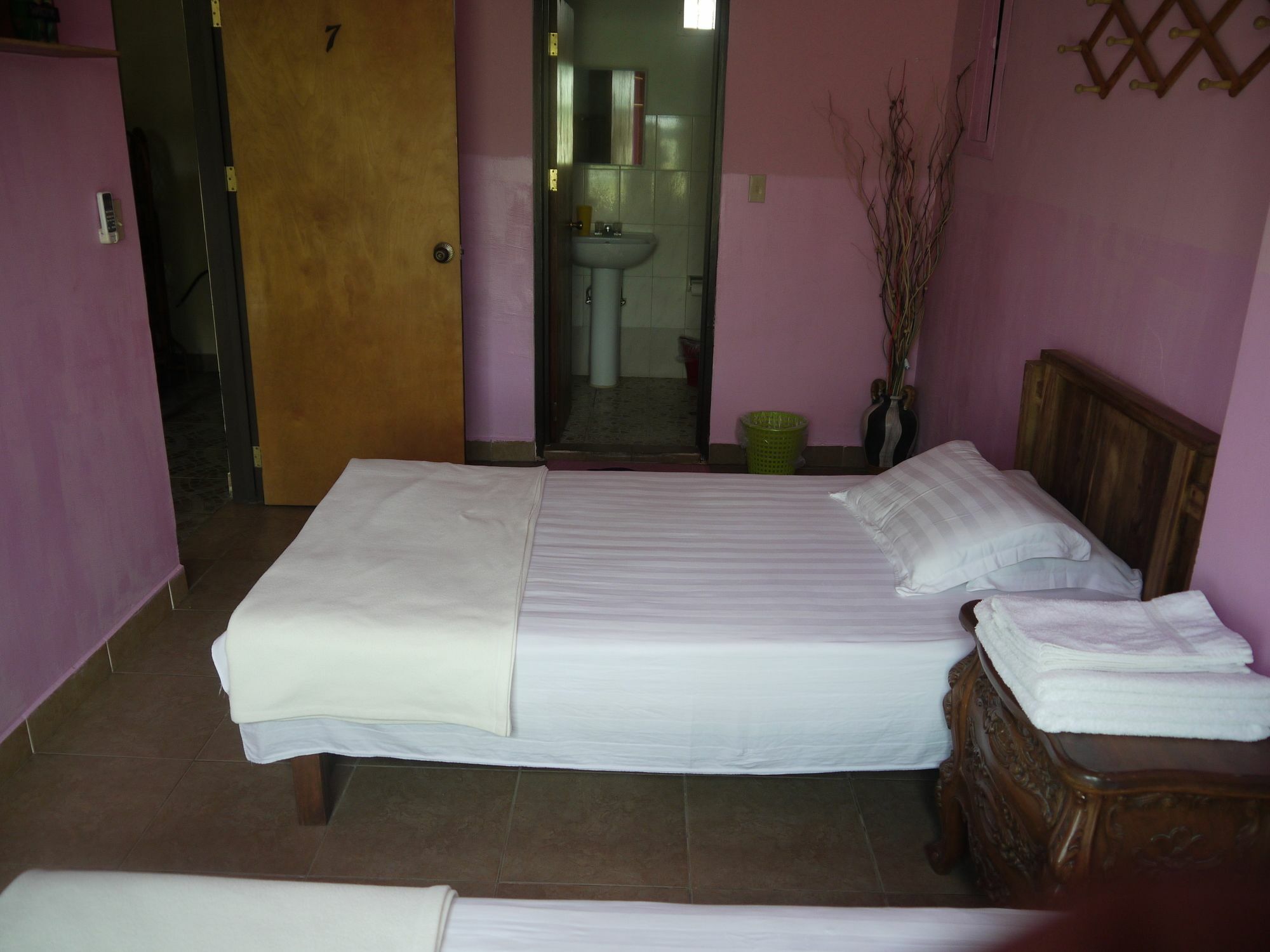 G.T. Guest House Garapan Exterior foto